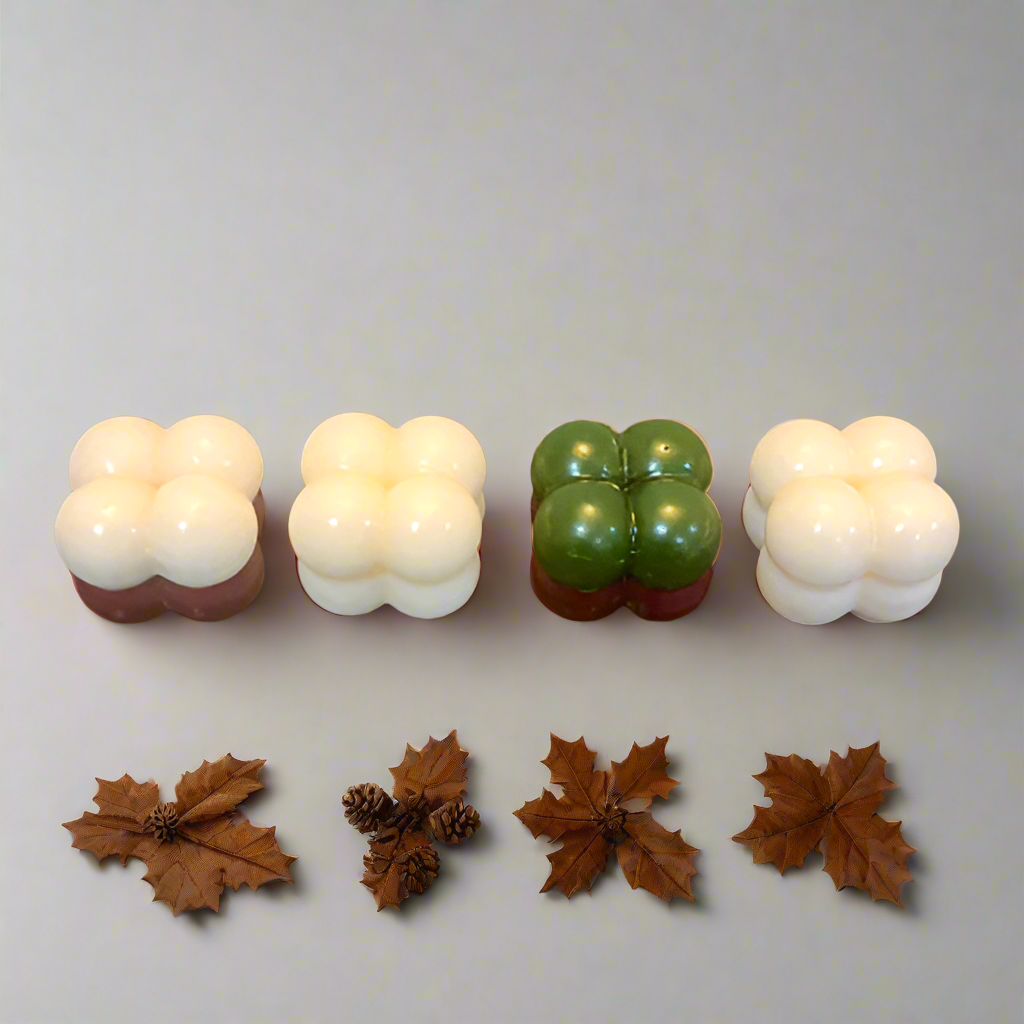 Bubbly Christmas Decor Candle - Set of 4